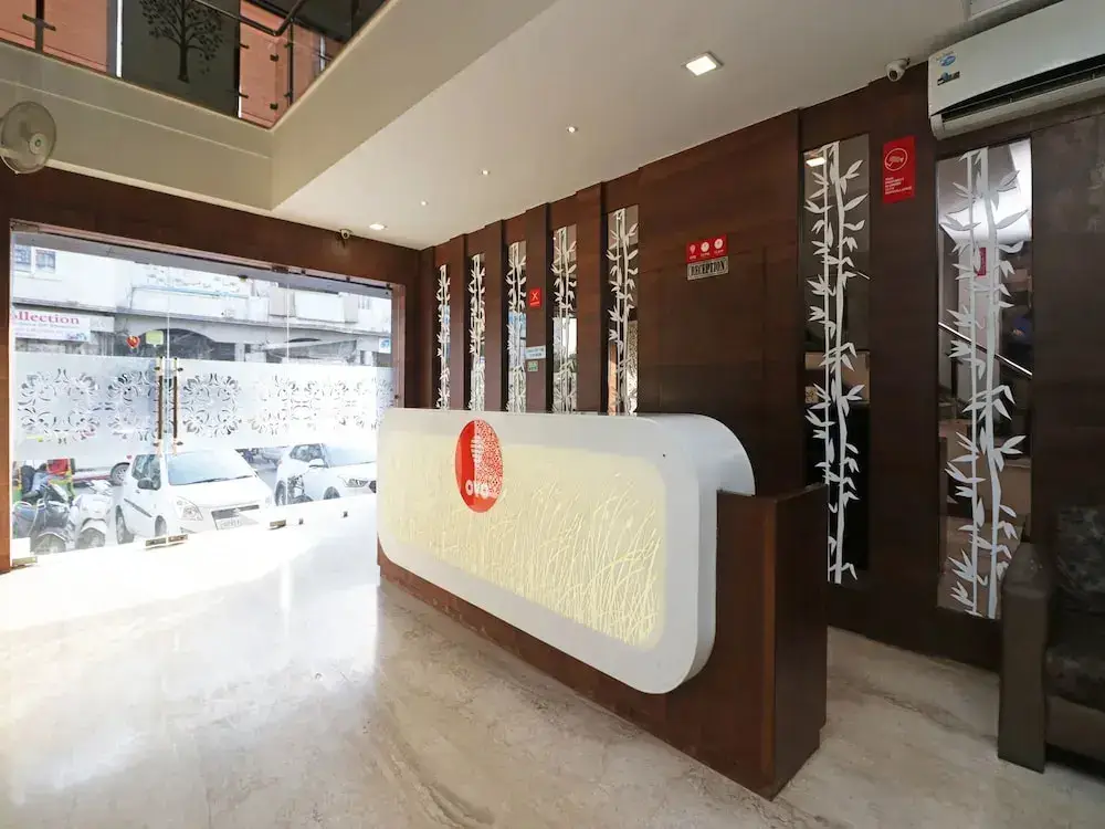 Матхура: Capital O 2594 Hotel Kanchan Residency