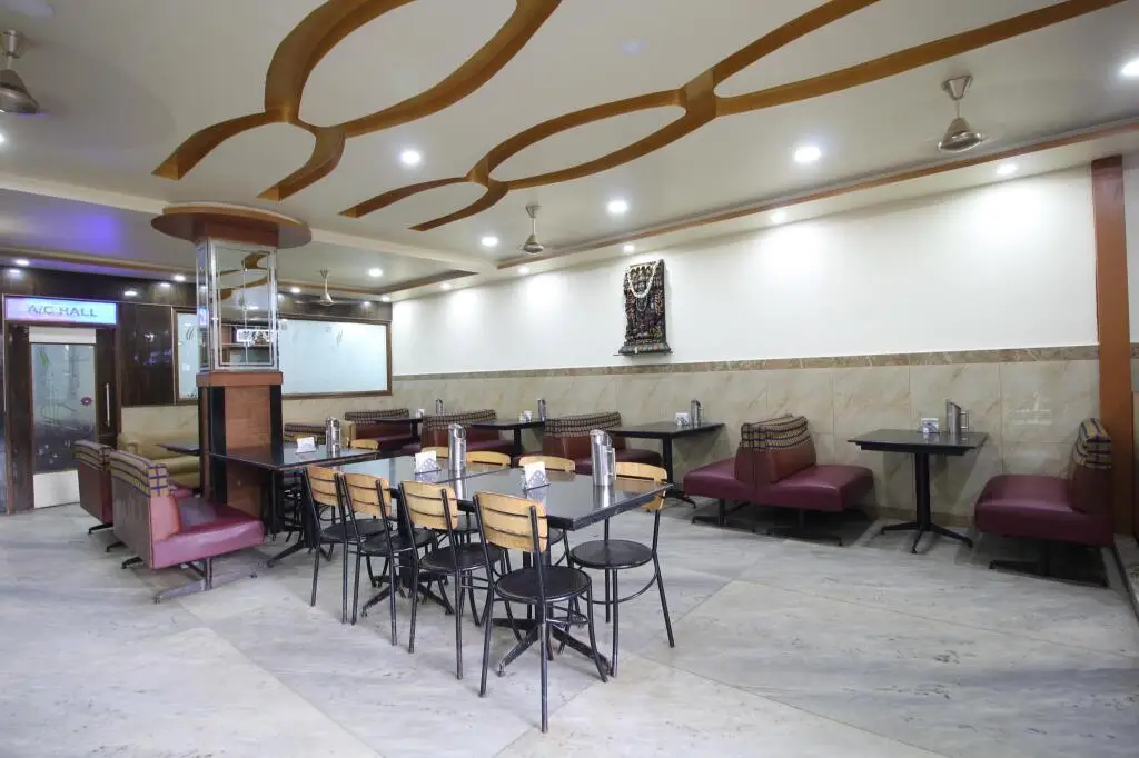 Алюр: Hotel Kadamba Comforts