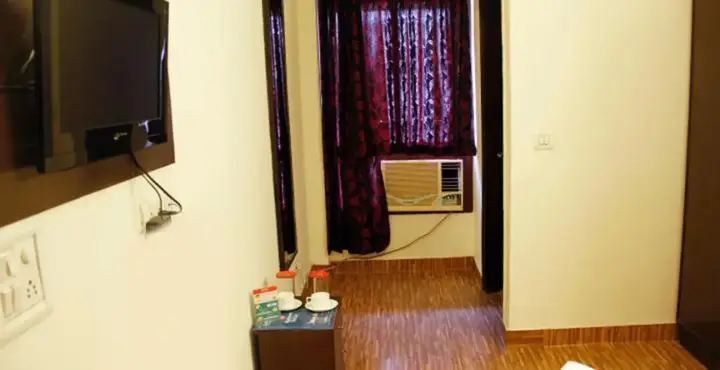 Нью-Дели: OYO 630 Hotel Innova Homes