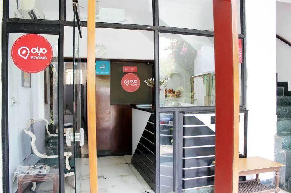 OYO Rooms Defence Colony A Block — фото 1