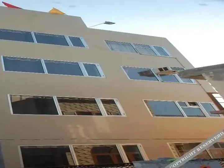 Ханзи: Hotel Shadaab Inn