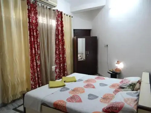 Агра: N.Homestay