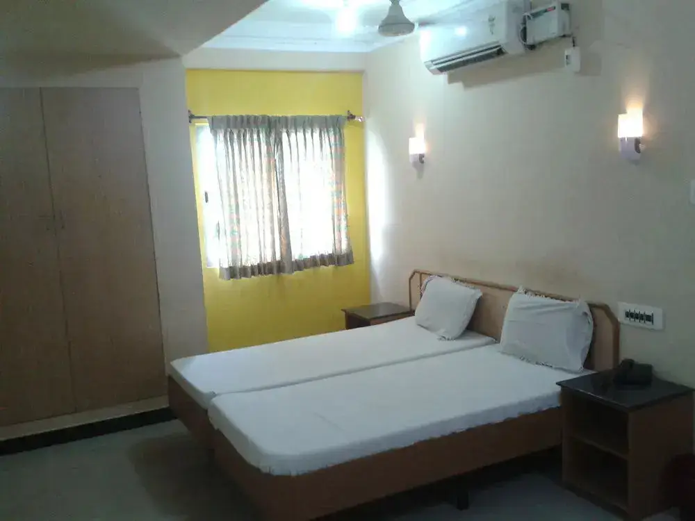 Мадурай: Vedanta Wake up Arapalayam Bus Stand