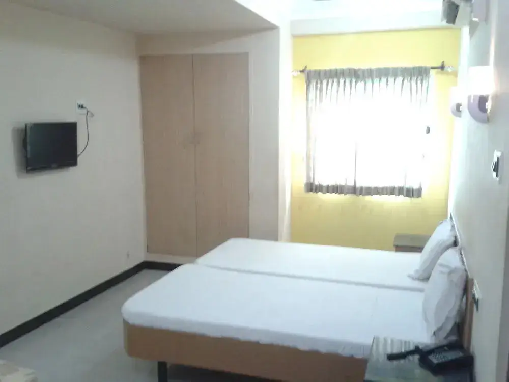 Мадурай: Vedanta Wake up Arapalayam Bus Stand