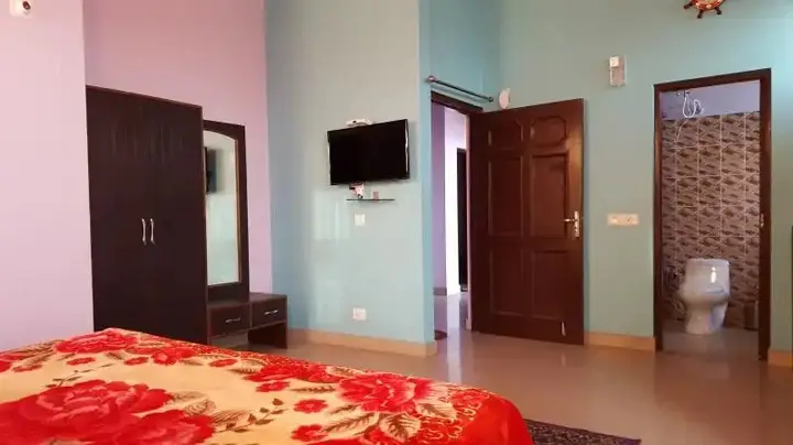 Казаули: Aaa Hotel & Restaurant