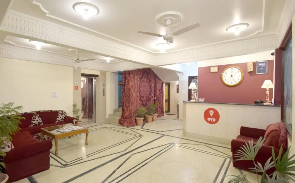 Шринагар: OYO 4694 Hotel City Plaza