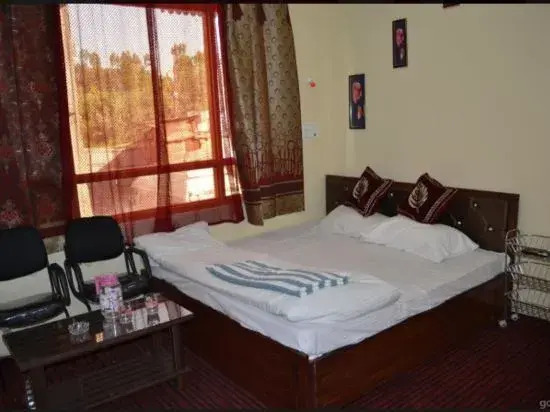 Шринагар: Hotel Bakhtawar
