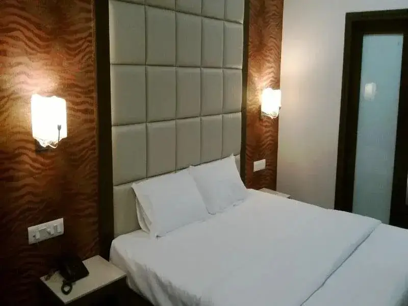 Дахедж: Hotel El Magnifico