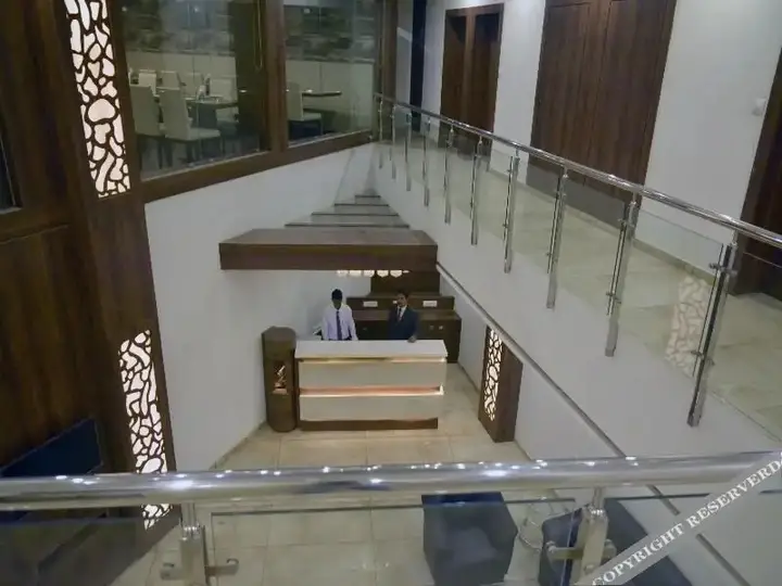 Дахедж: Hotel El Magnifico