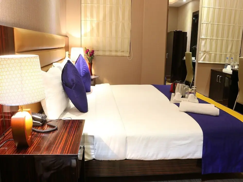 Колката: OYO 662 Hotel Comfotel