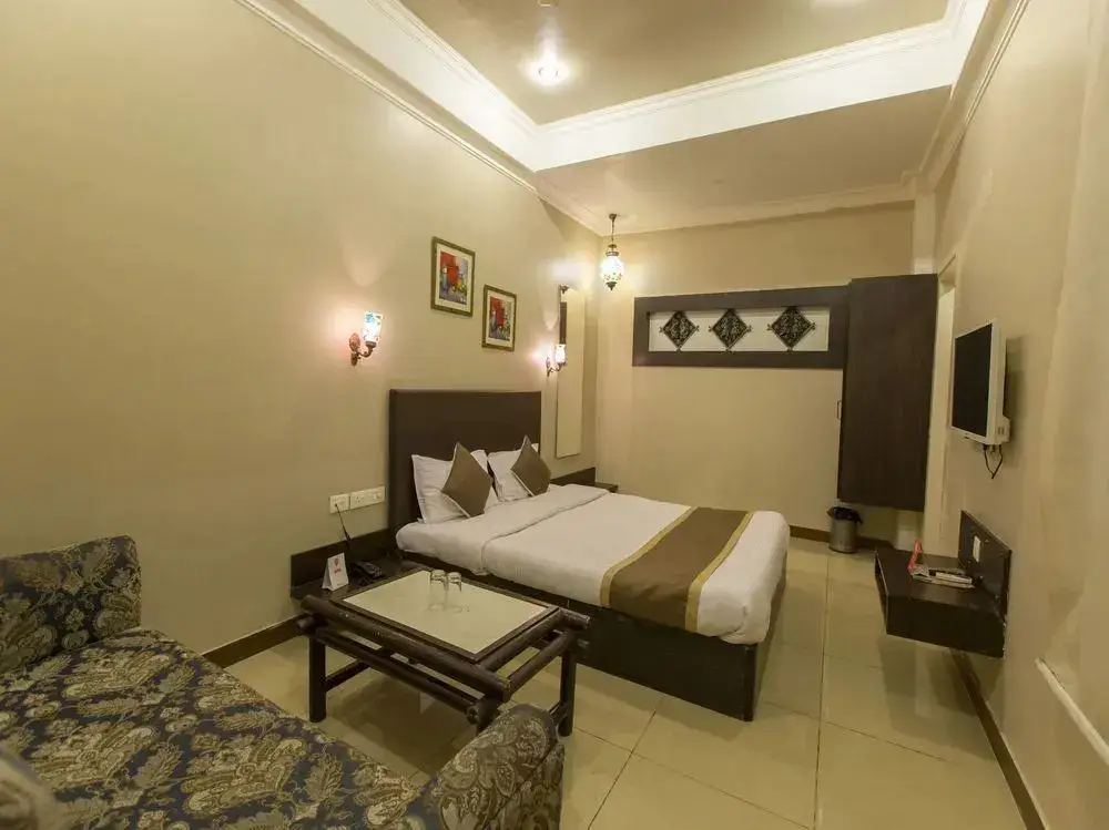 Джайпур: Dev Vilas Hotel