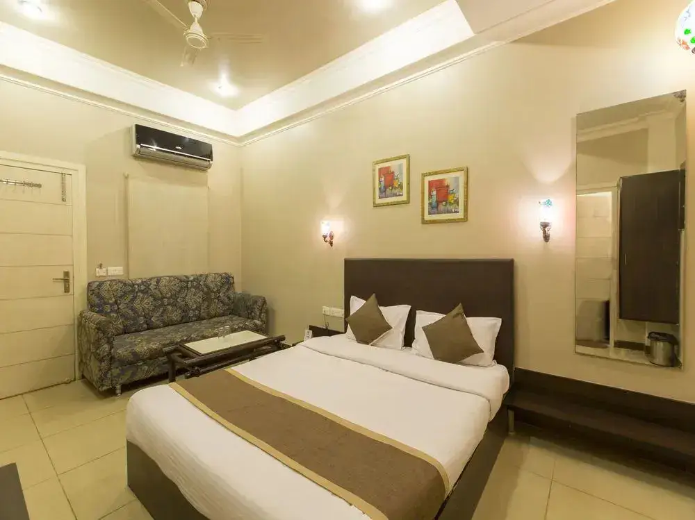 Джайпур: Dev Vilas Hotel