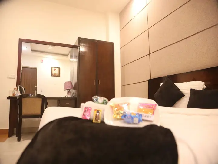 Ханзи: OYO 1180 Hotel Kartikay