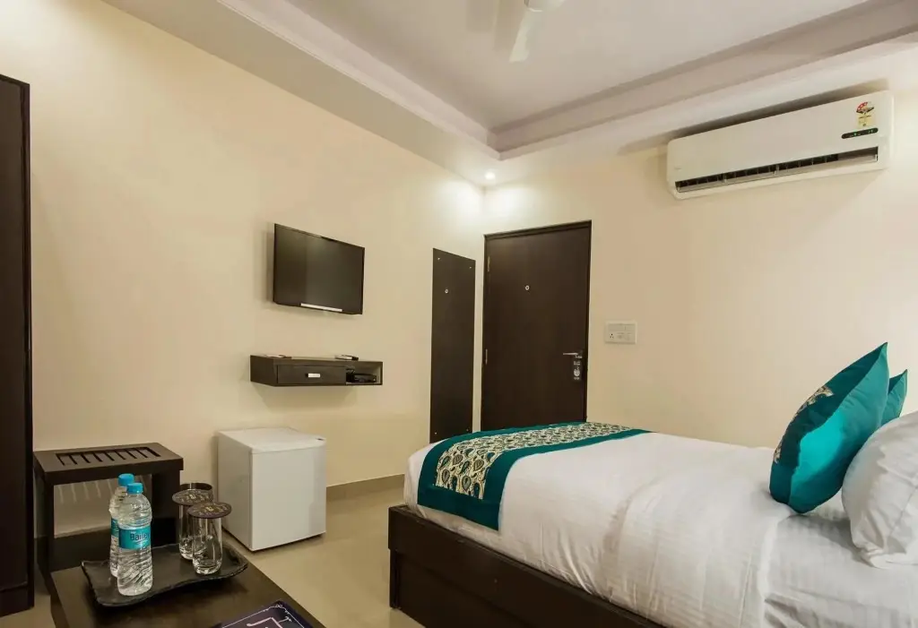 Джайпур: OYO 744 Hotel Vachi Inn