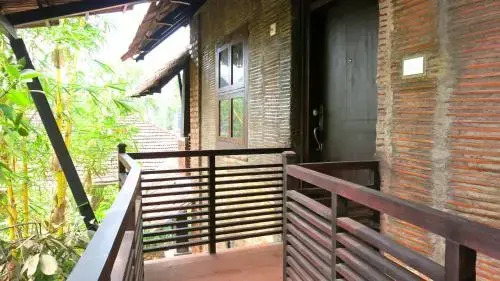 Pudukad: Clayfingers - Art Cottages
