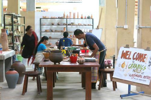 Pudukad: Clayfingers - Art Cottages