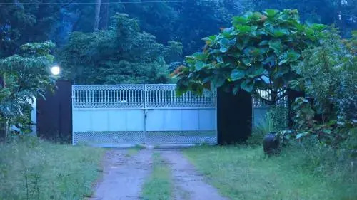 Pudukad: Clayfingers - Art Cottages