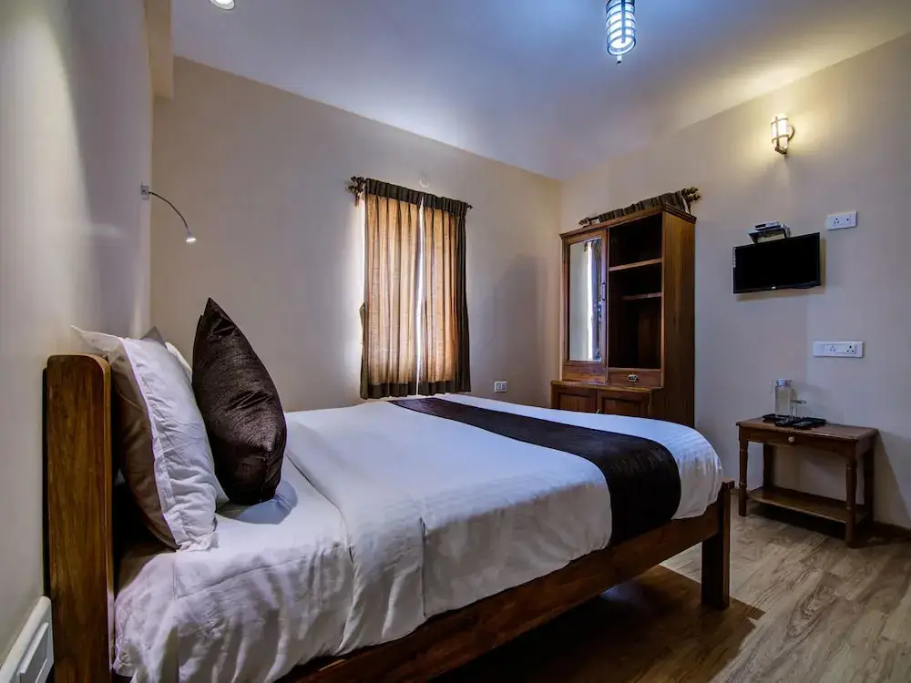 Ути: Abode by Brown Tree Resorts