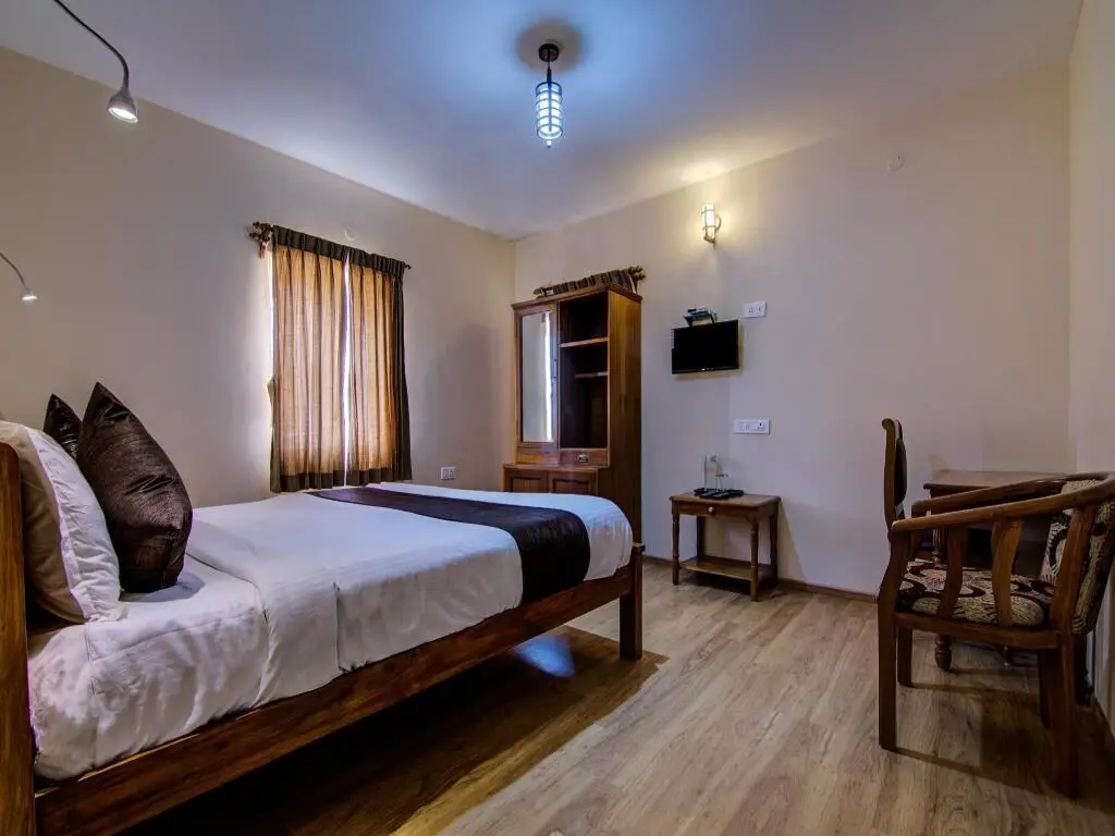 Ути: Abode by Brown Tree Resorts