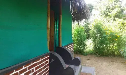 Вайпин: Big Banana Island Retreat