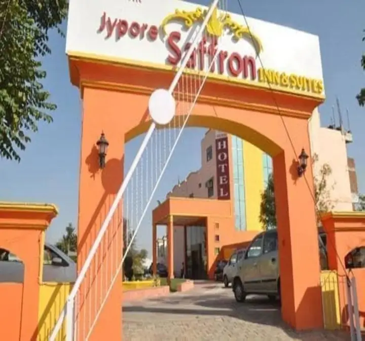 Джайпур: Jypore Saffron Inn & Suites