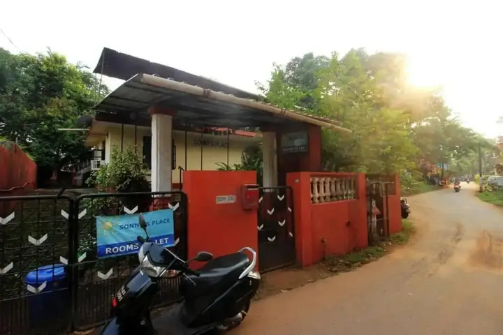 Калангут: Sonny's Place
