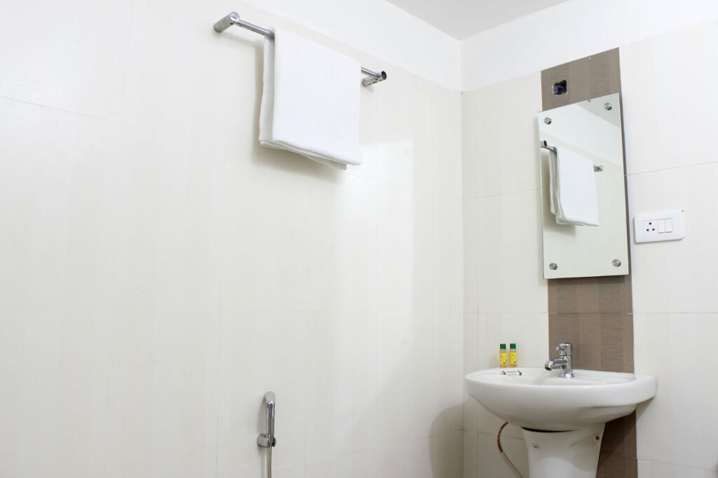 Хидерабад: FabHotel Siri Inn Madhapur