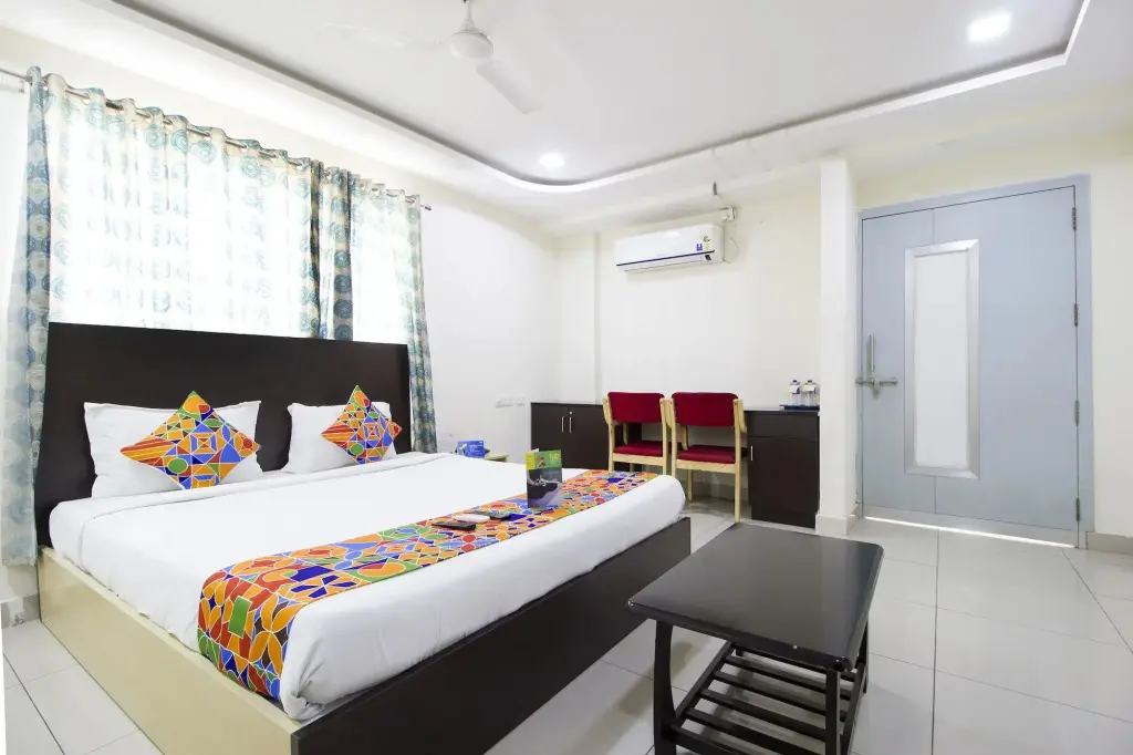 Хидерабад: FabHotel Siri Inn Madhapur