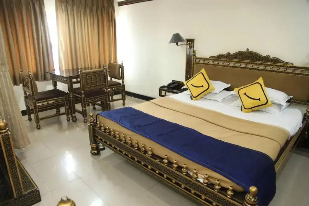Бхаруч: Hotel Shalimar