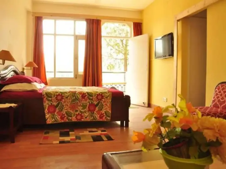 Дхарампур: Hotel Sunrise Cottage