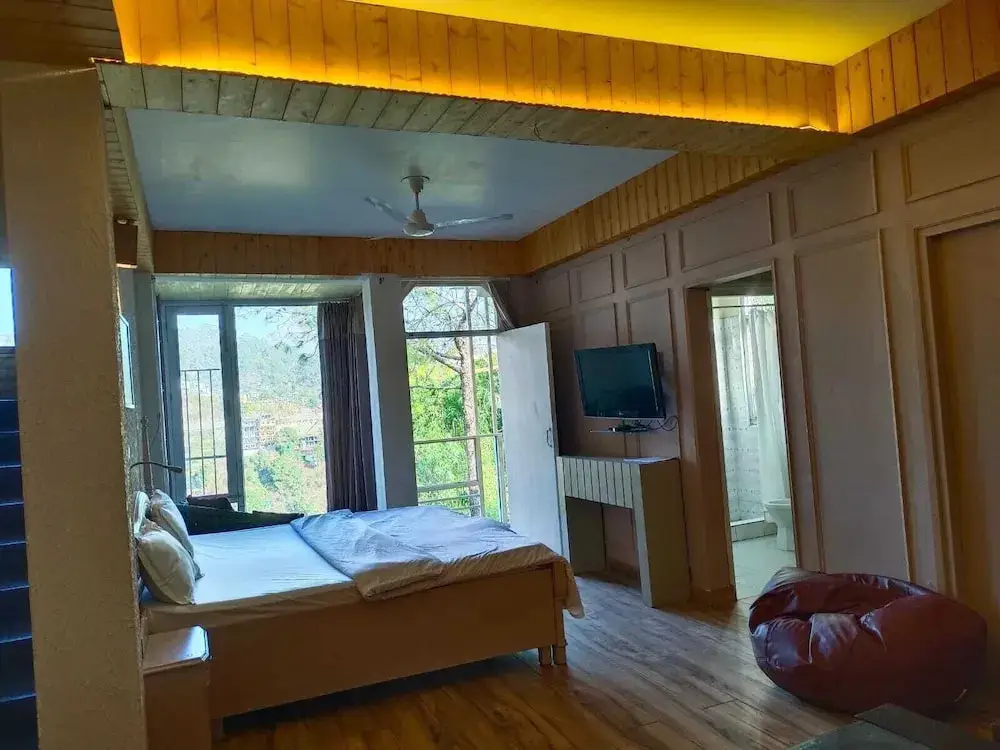 Дхарампур: Hotel Sunrise Cottage