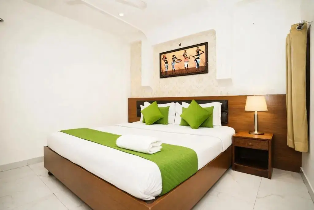 Нью-Дели: Hotel Paradise International by JMD Group