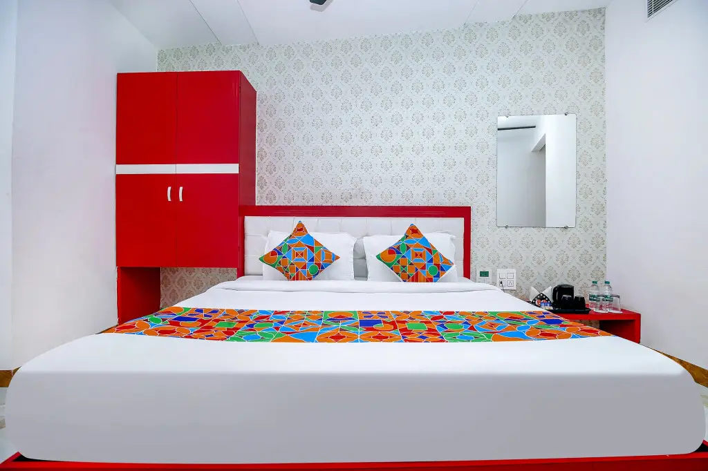 Амритсар: FabHotel Golden Temple Paradise 50 meters from golden temple