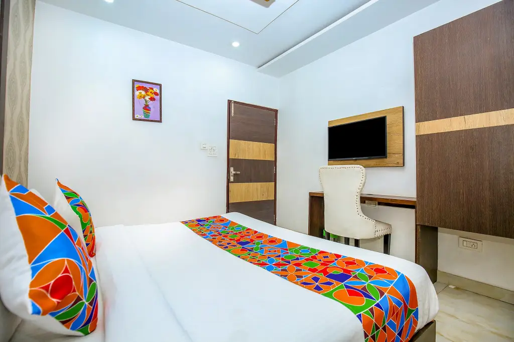 Амритсар: FabHotel Golden Temple Paradise 50 meters from golden temple