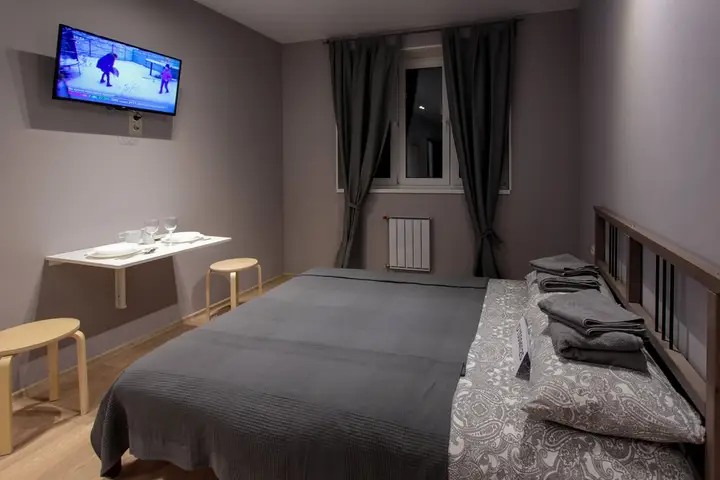 Москва: Dve Podushki Na Novotushinskoi 2 Flat