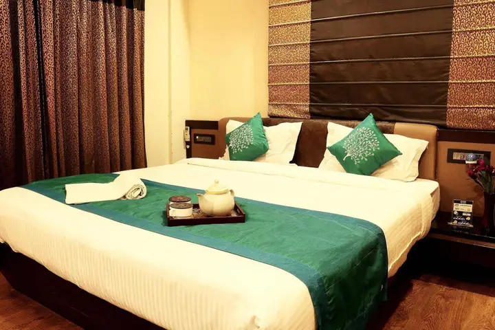 Колката: OYO Premium New Alipore South Kolkata