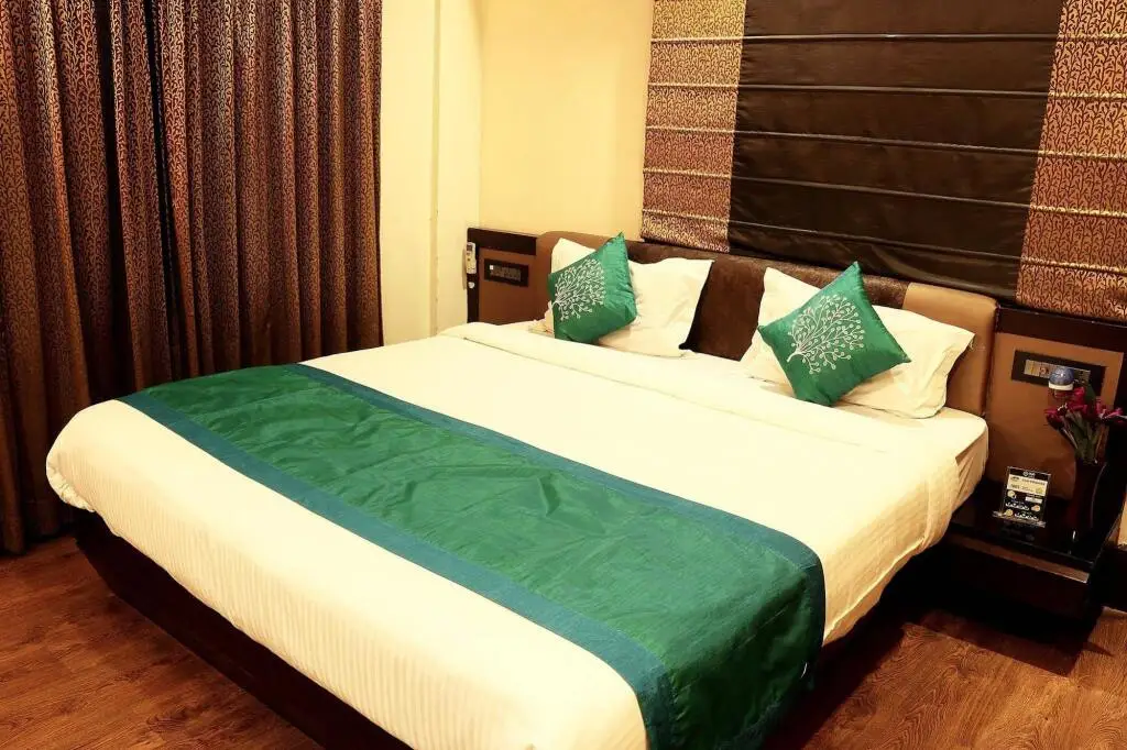 Колката: OYO Premium New Alipore South Kolkata
