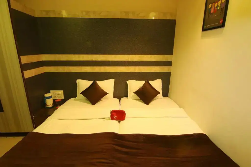 Мумбаи: OYO 424 Hotel Apple Suites