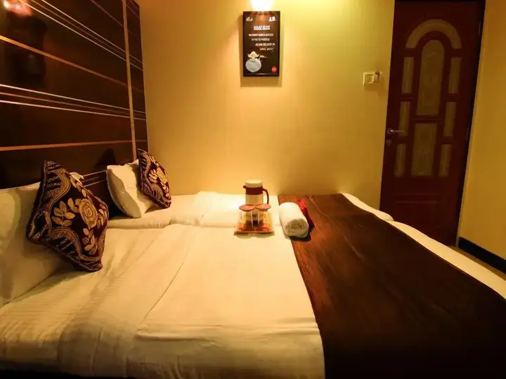 Мумбаи: OYO 424 Hotel Apple Suites