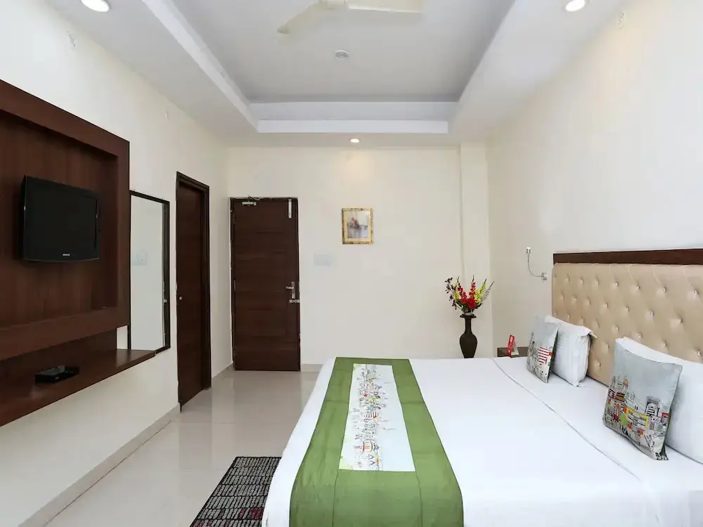Лакхнау: OYO Rooms Vikrant Khand