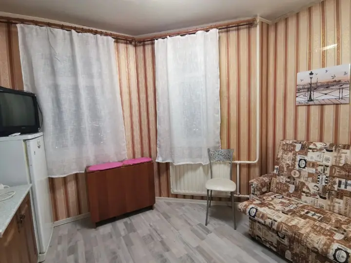 Санкт-Петербург: Kvartira Na Pr. Ispytateley Apartments