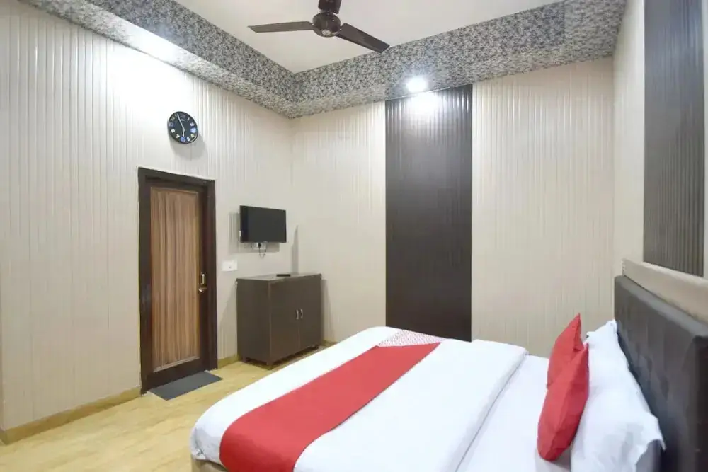 Катра: Oyo 13326 Gupta Palace