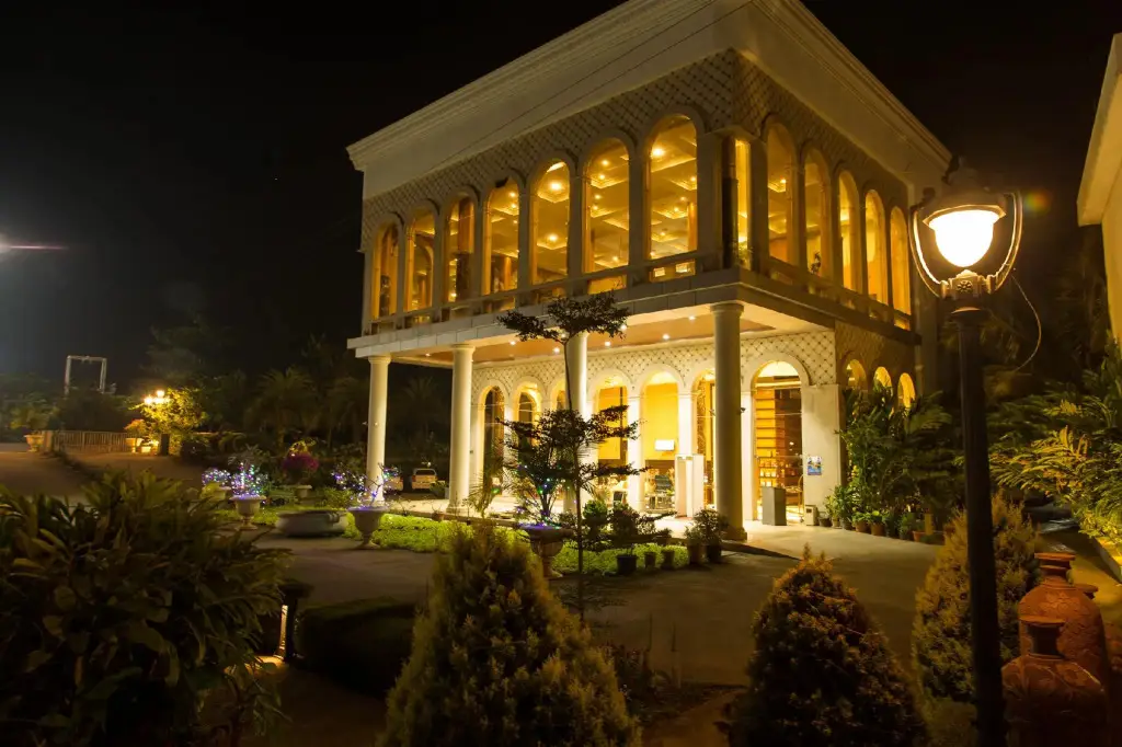 UVA Meridian bay resort and spa — фото 1