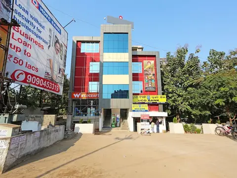 Fabhotel Aura Inn — фото 1