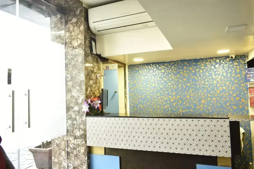 Мумбаи: Hotel Popular Palace