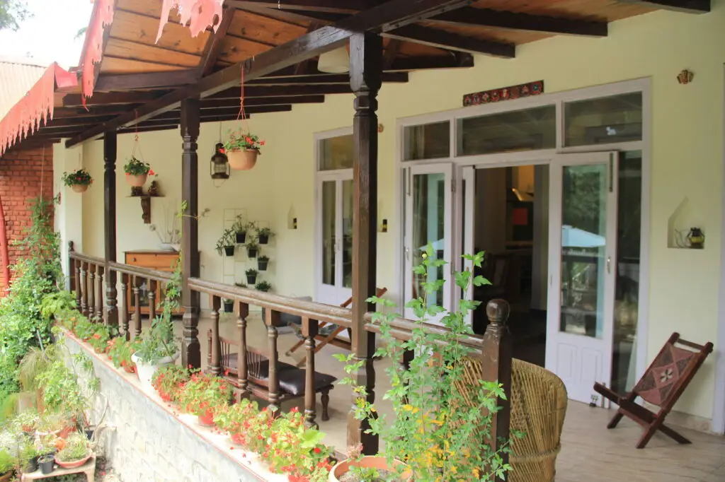 Наинитал: Swiss Cottage