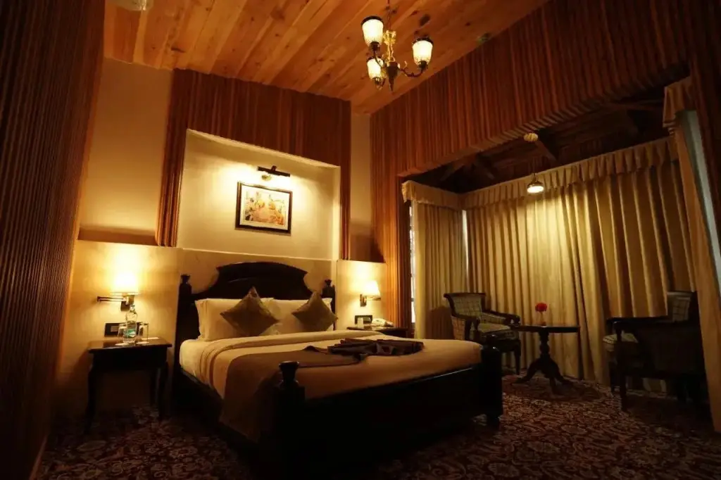 Наинитал: Swiss Cottage