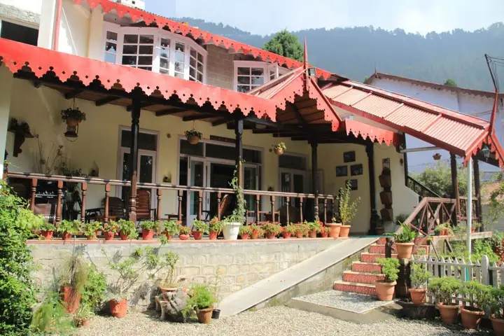 Наинитал: Swiss Cottage