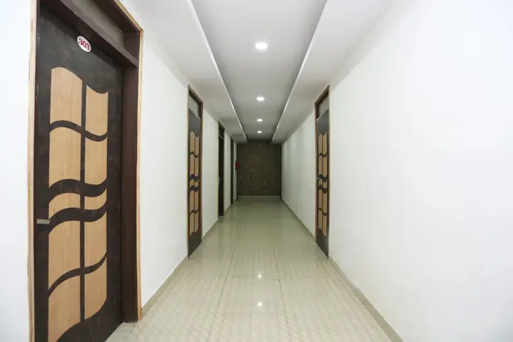 Газиабад: OYO 30107 Hotel Black Stone