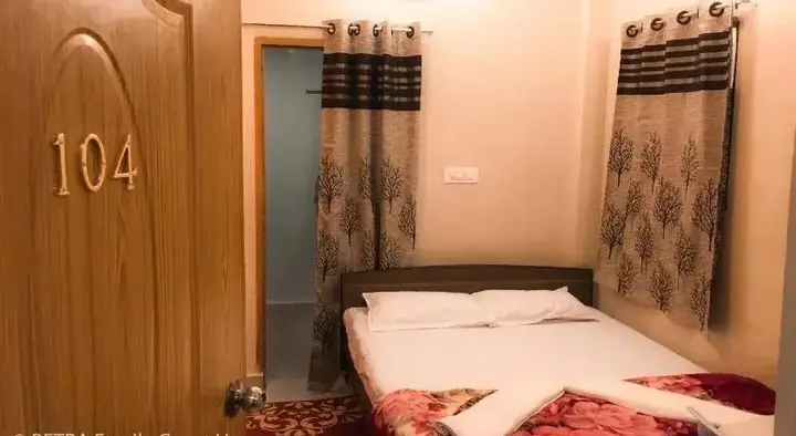 Валпарай: Petra Family Guest House